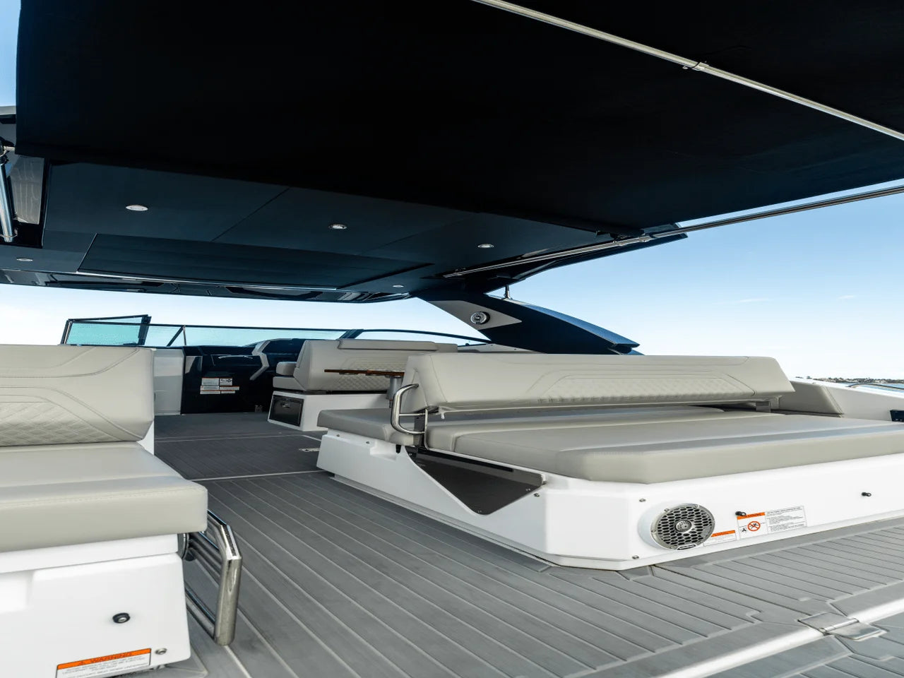 2026 Cruisers Yachts 34 GLS Outboard 35.0 feet, Inuvik, Northwest Territories #76
