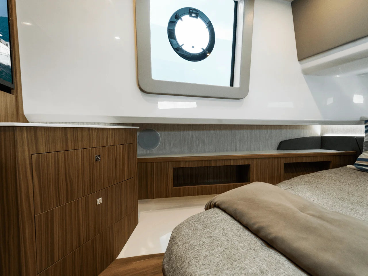 2026 Cruisers Yachts 50 GLS 50.0 feet, Inuvik, Northwest Territories #45