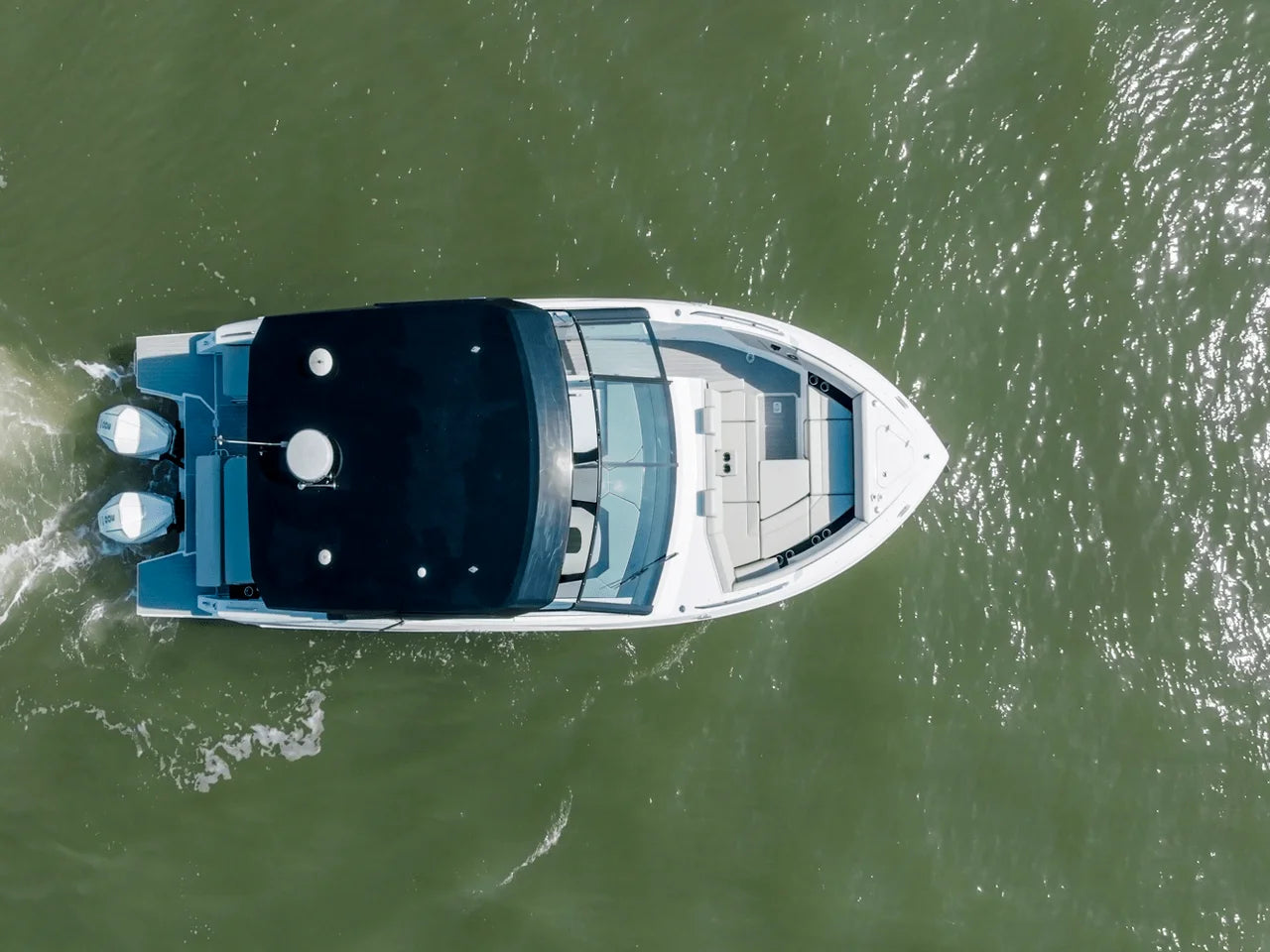 2026 Cruisers Yachts 34 GLS Outboard 35.0 feet, Inuvik, Northwest Territories #33