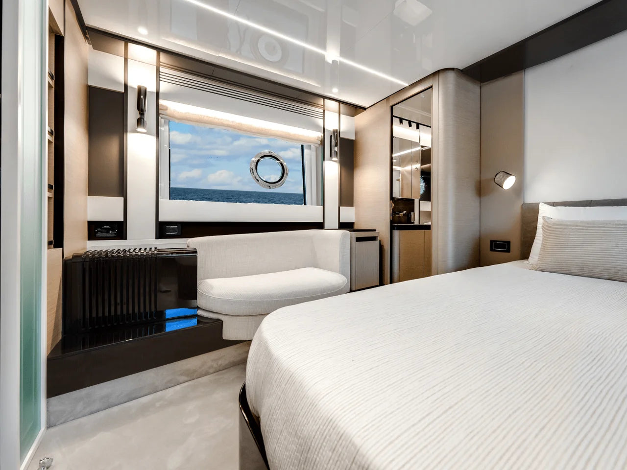 2024 Azimut S8 80.0 feet, Miami, FL #40