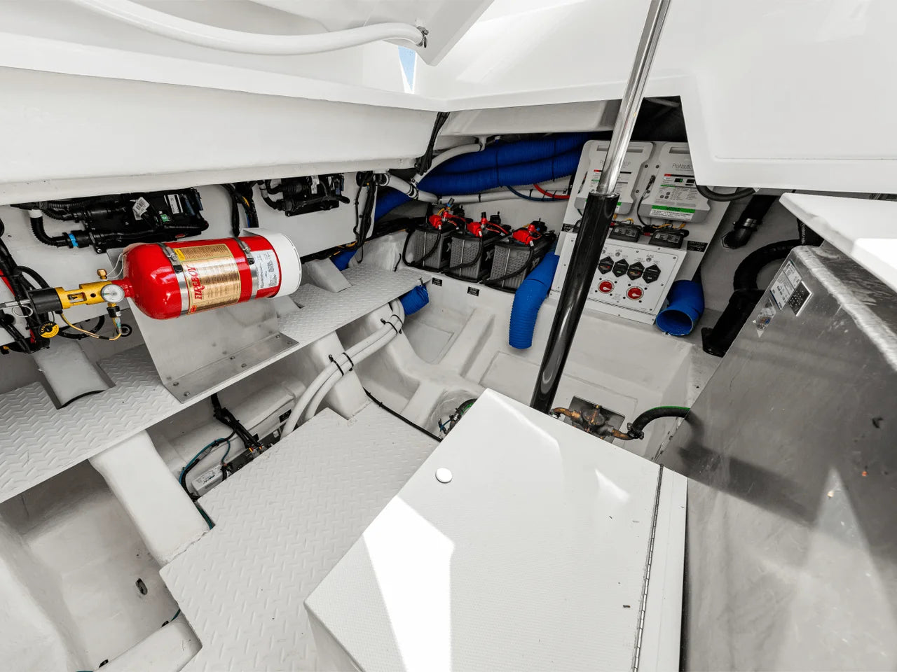 2025 Cruisers Yachts 38 GLS Outboard 38.0 feet, Venice, Florida #59