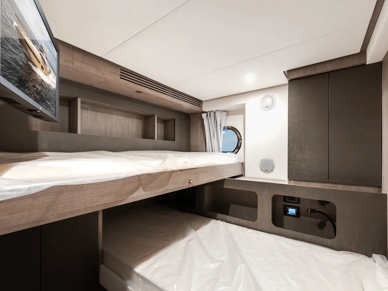 2024 Azimut S8 80.0 feet, Miami, FL #30