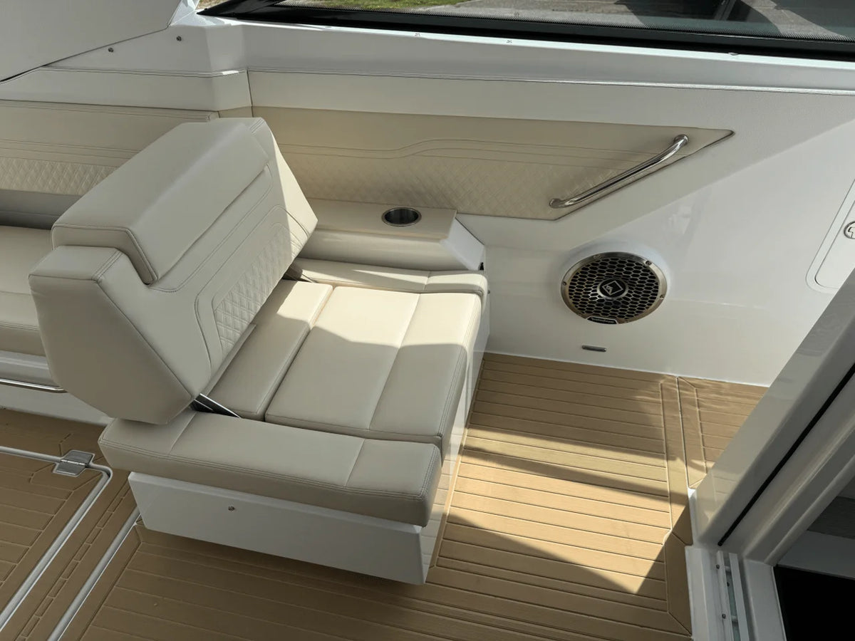 2026 Cruisers Yachts 34 GLS 34.0 feet, Excelsior, Minnesota #29