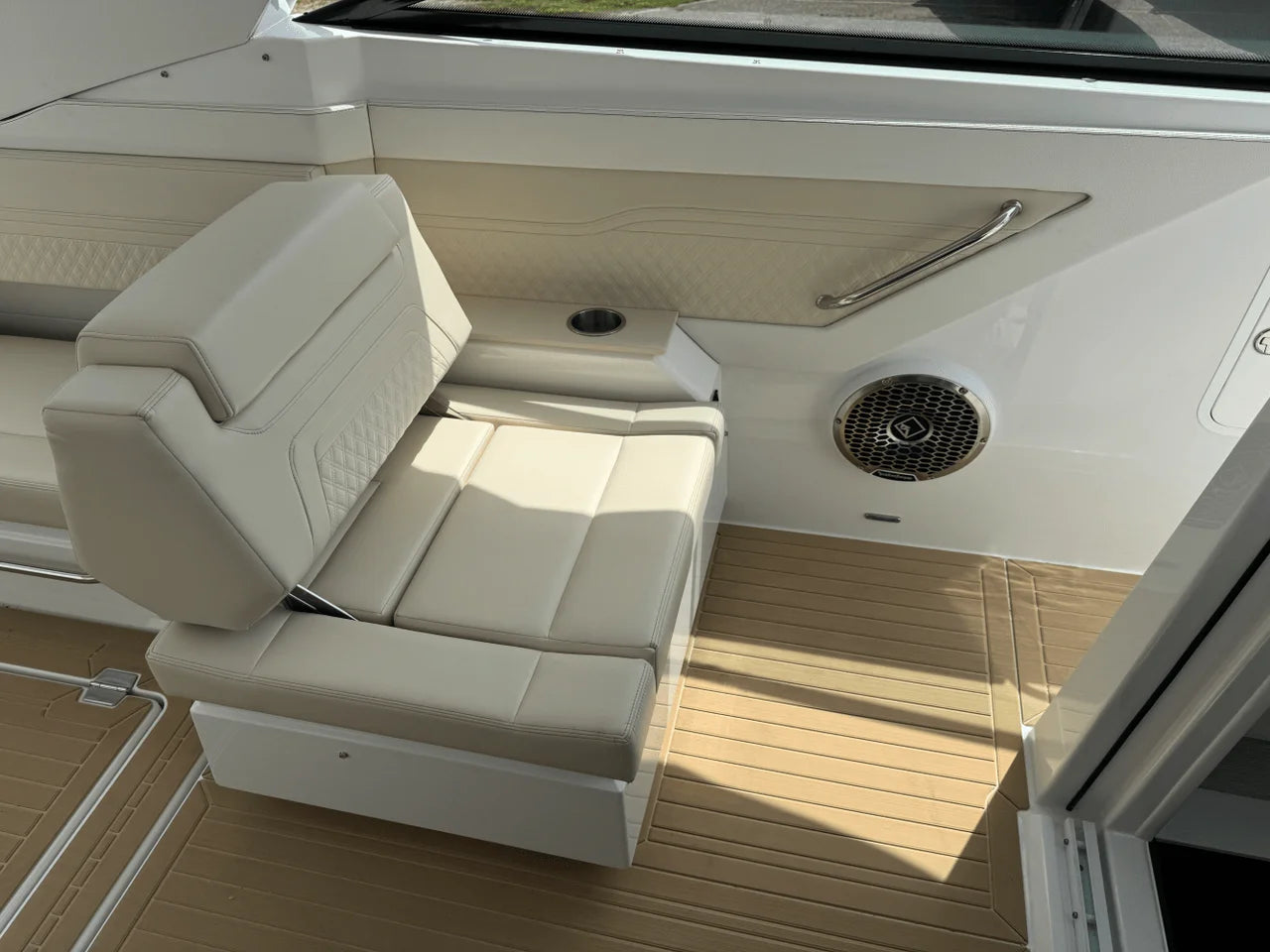 2026 Cruisers Yachts 34 GLS 34.0 feet, Excelsior, Minnesota #29