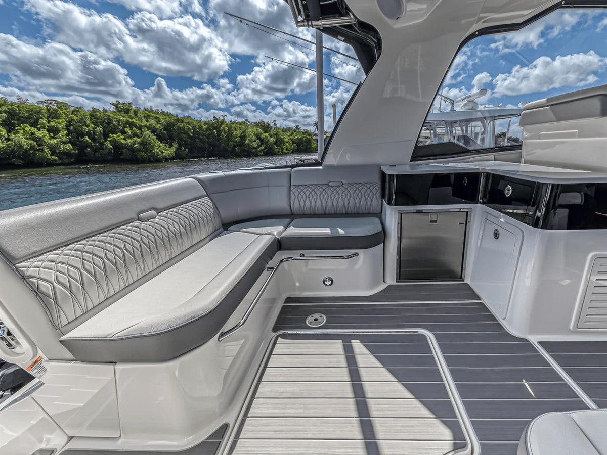 2022 Sea Ray 370 SUNDANCER OUTBOARD 37.0 feet, Highland Beach, FL, FL #11