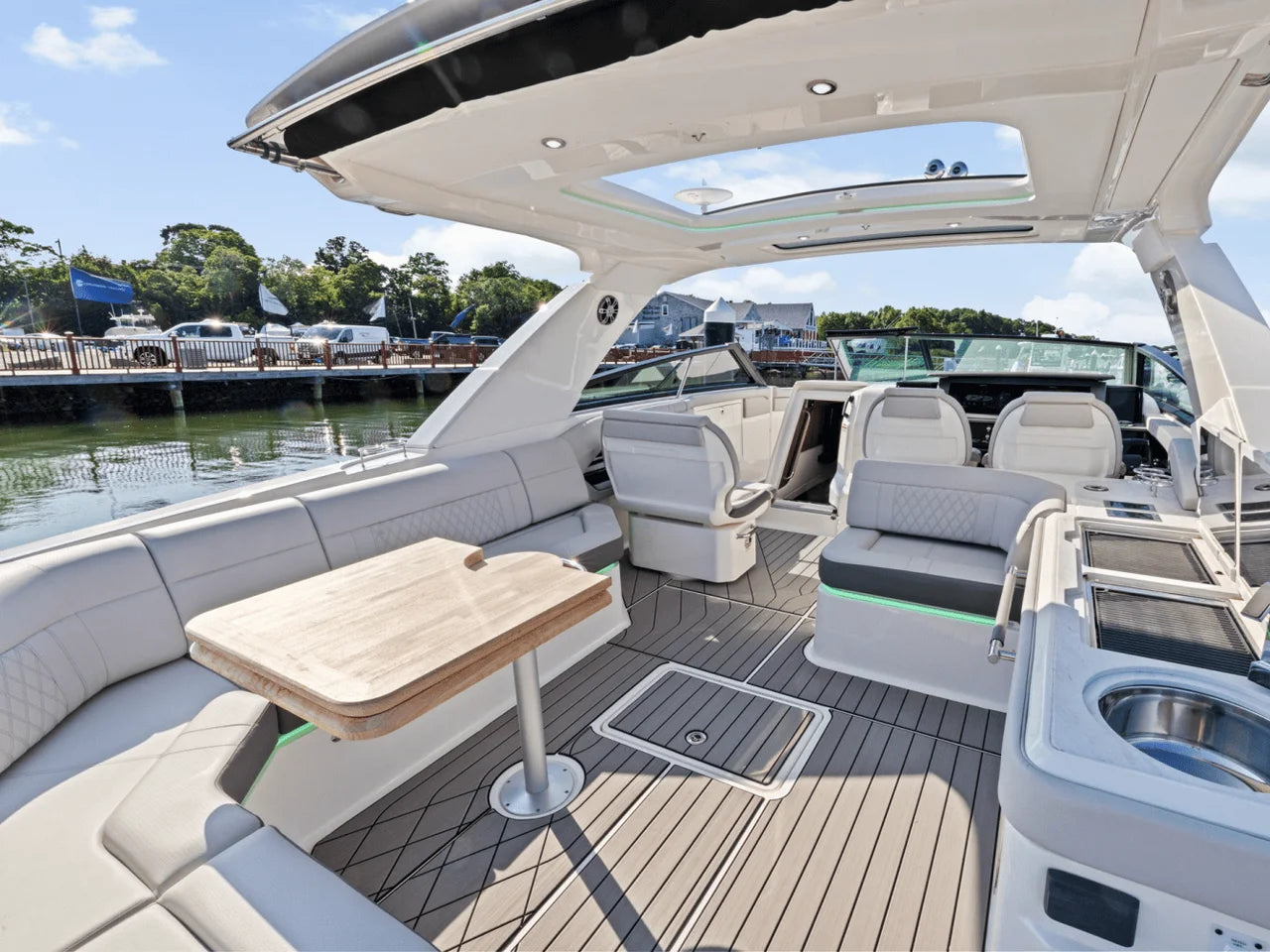 2025 Sea Ray SLX 400 Outboard 40.0 feet, Quincy, MA #16