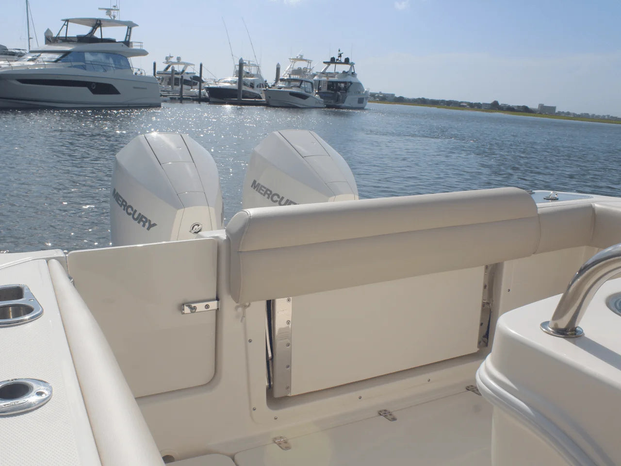 2024 Boston Whaler 250 OUTRAGE 25.0 feet, Wrightsville Beach, North Carolina #16