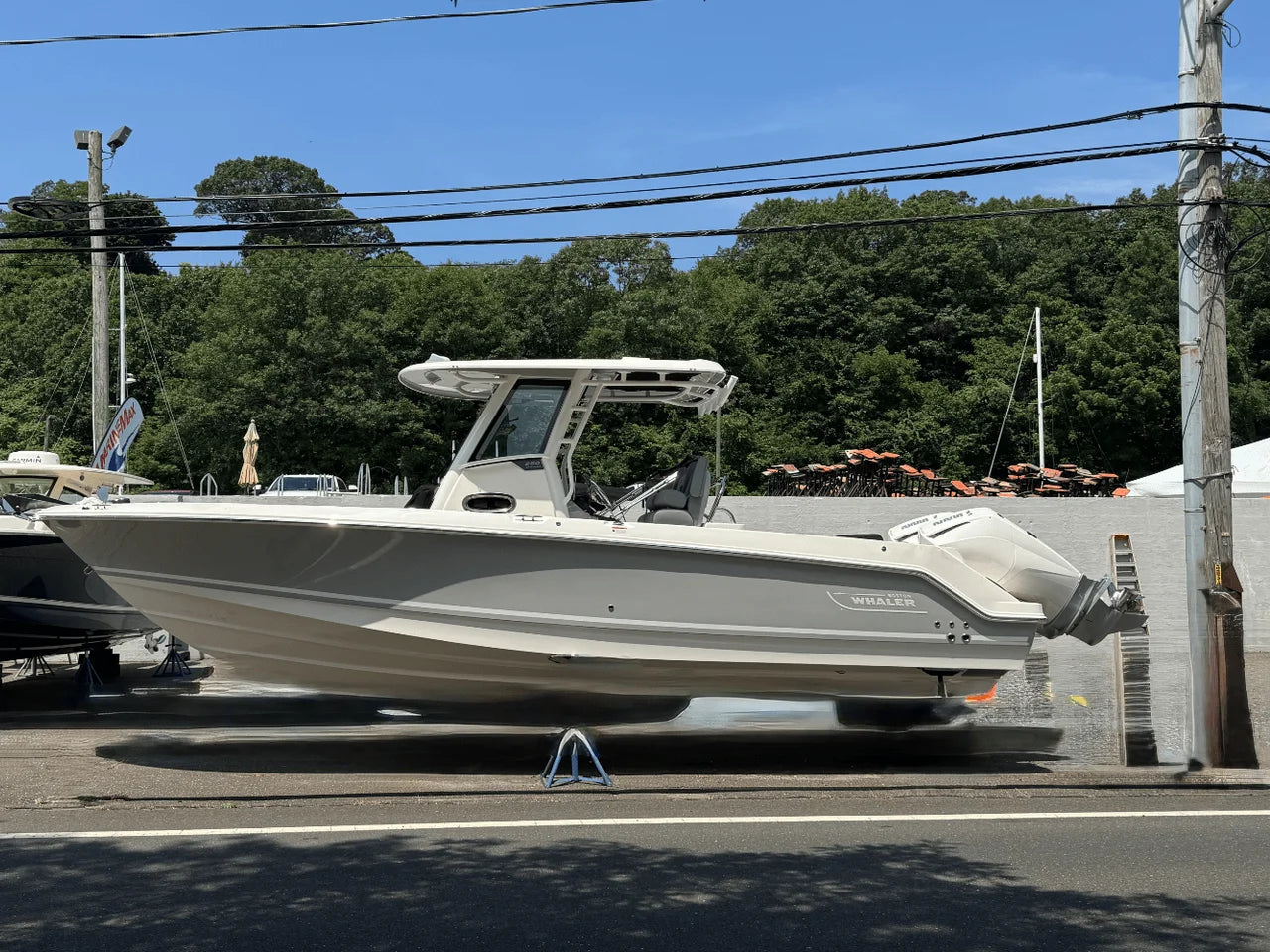 2026 Boston Whaler 250 Outrage 25.0 feet, Huntington, NY #6