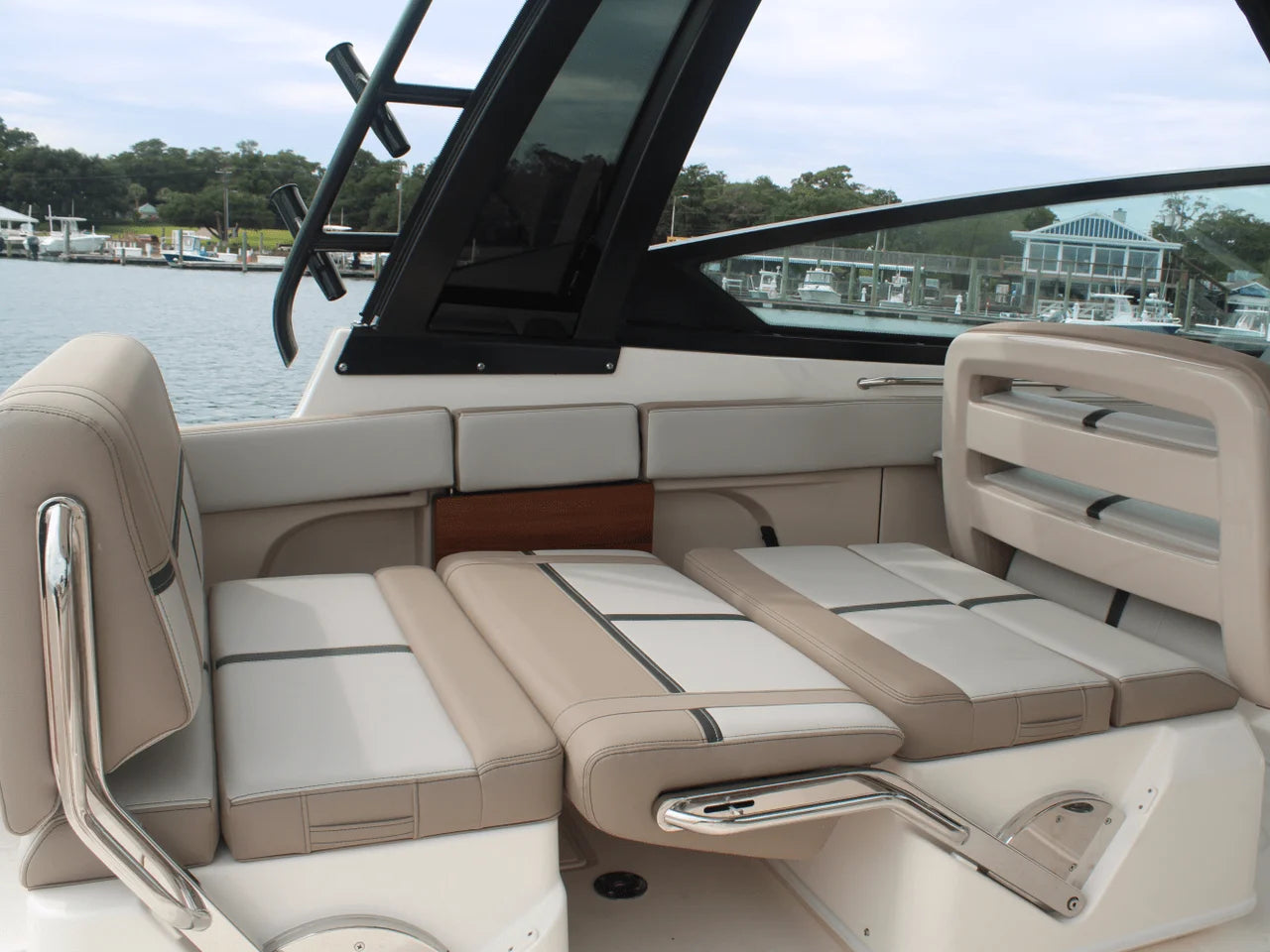 2026 Boston Whaler 330 Vantage 33.0 feet, Wrightsville Beach, North Carolina #31