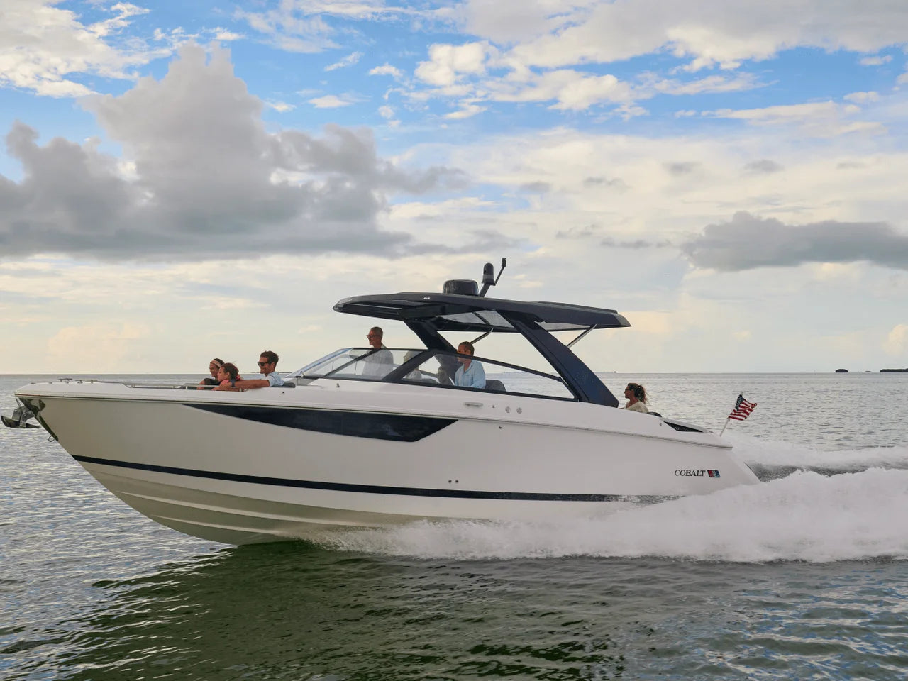 2026 Cobalt R35 Surf 35.0 feet, Inuvik, Northwest Territories #1