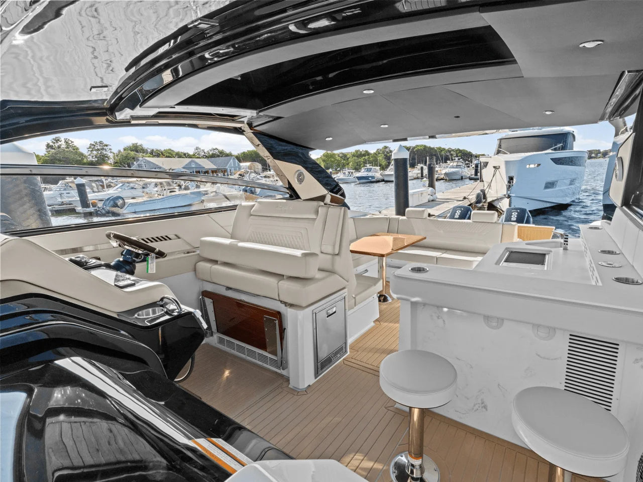 2025 Cruisers Yachts 42 GLS Outboard 42.0 feet, Quincy, MA #16