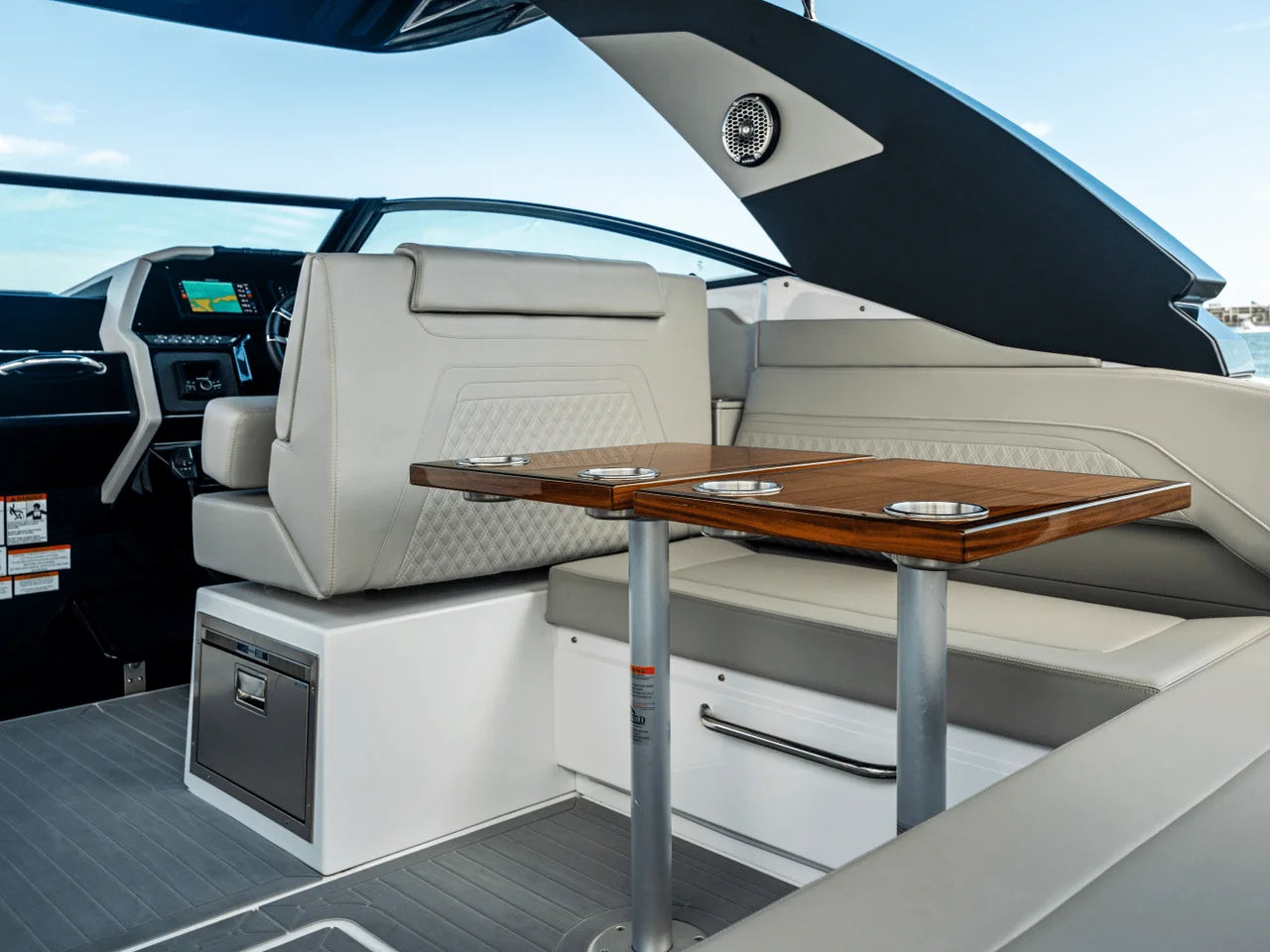 2026 Cruisers Yachts 34 GLS Outboard 35.0 feet, Inuvik, Northwest Territories #79