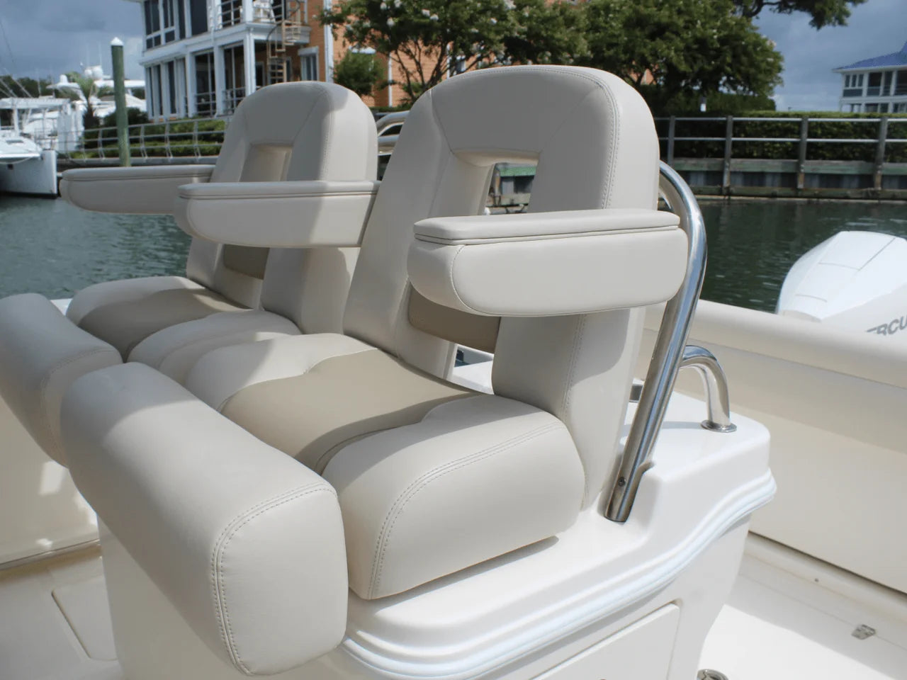 2024 Boston Whaler 250 OUTRAGE 25.0 feet, Wrightsville Beach, North Carolina #41