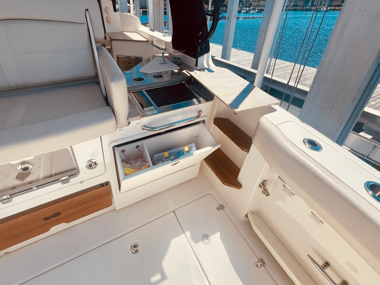 2023 Boston Whaler 350 REALM 35.0 feet, Stuart, FL #34