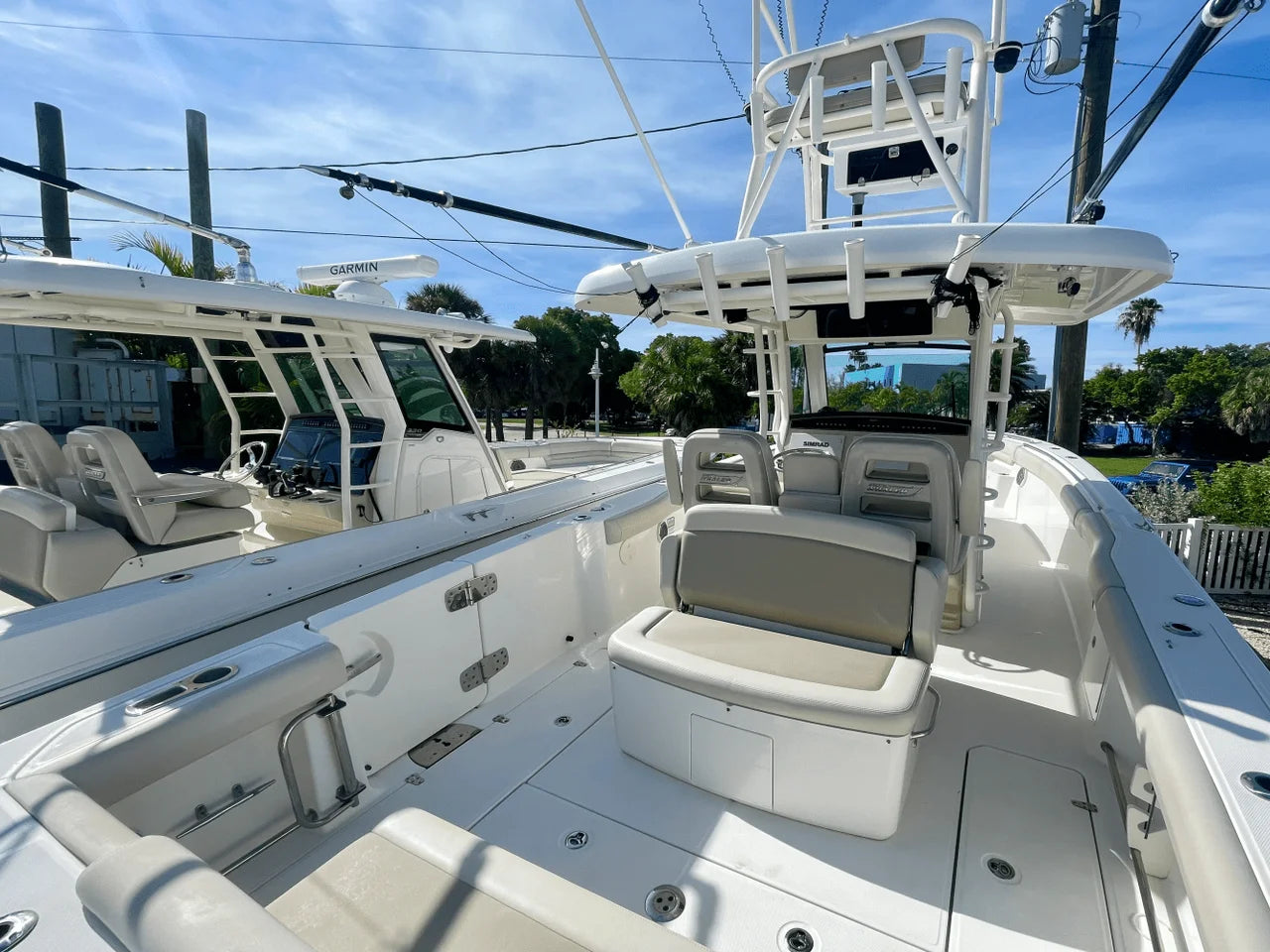 2018 Boston Whaler 330 Outrage 33.0 feet, Naples, Florida #6