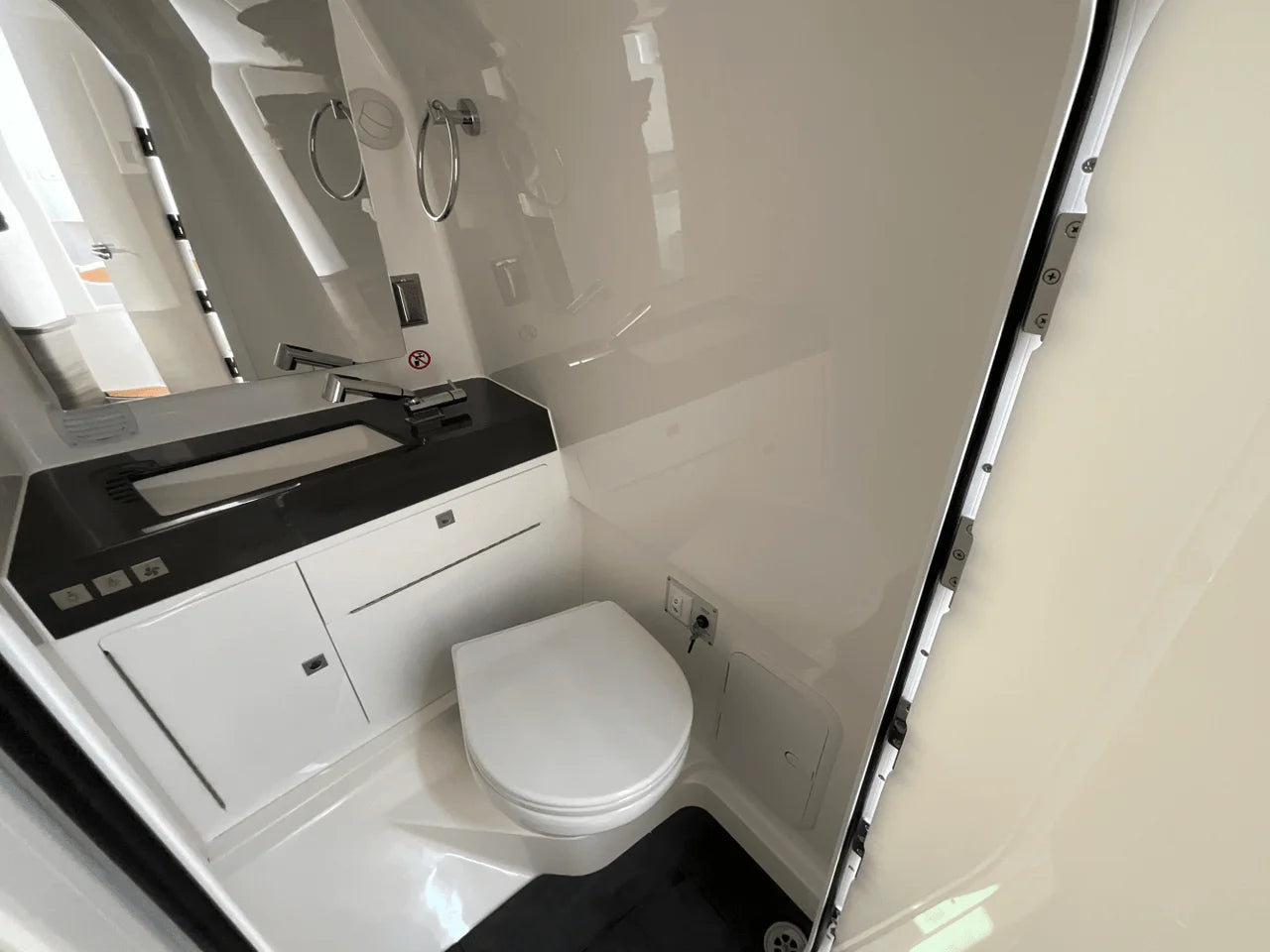 2024 Aviara AV36 Outboard 38.0 feet, Miami, FL #28