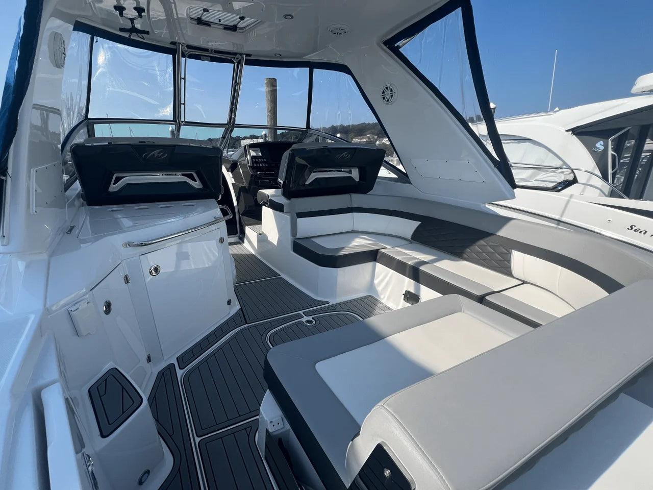 2021 Monterey 335 SPORT YACHT 33.0 feet, Wakefield, RI #11