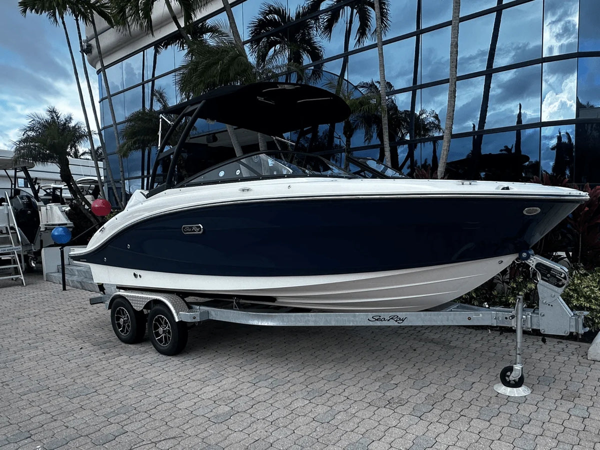2026 Sea Ray SPX 210 Outboard 21.0 feet, Pompano Beach, Florida #1