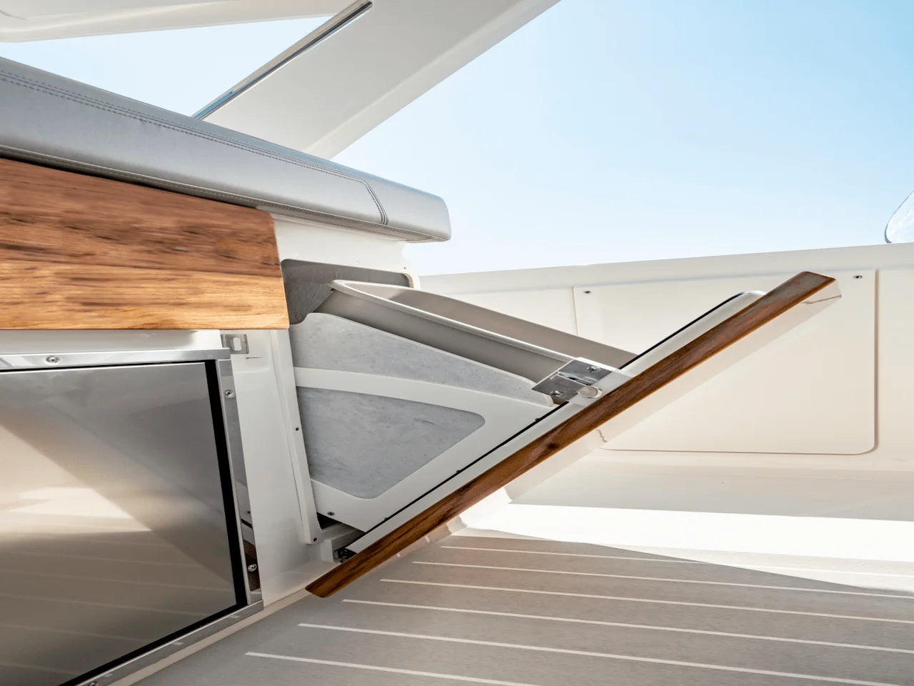 2025 Tiara Yachts LS 43 43.0 feet, Inuvik, Northwest Territories #64