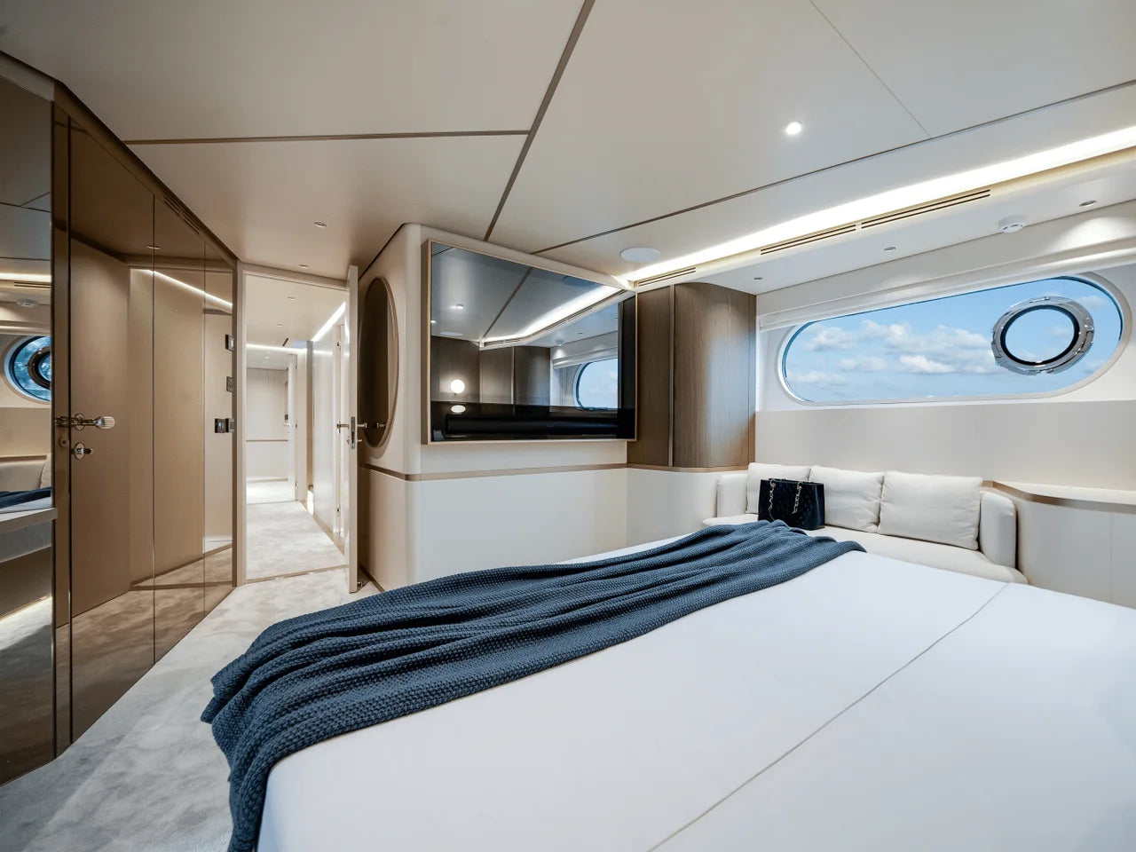 2026 Azimut Magellano 25M 84.0 feet, Dania Beach, Florida #55