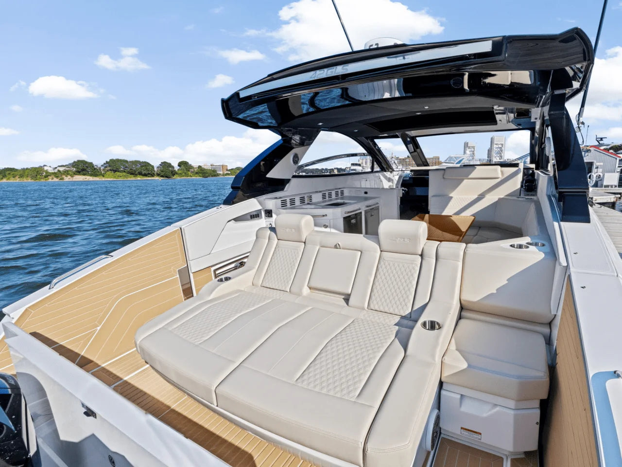 2025 Cruisers Yachts 42 GLS Outboard 42.0 feet, Quincy, MA #5