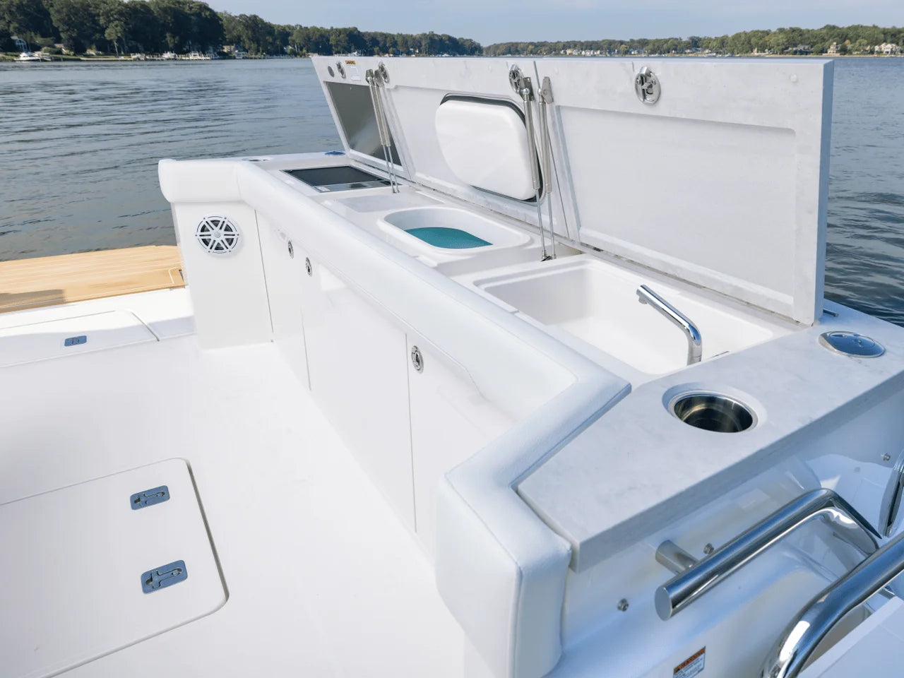 2025 Tiara Yachts EX 60 60.0 feet, Inuvik, Northwest Territories #22