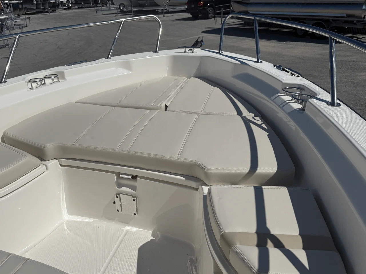 2026 Boston Whaler 250 Dauntless 25.0 feet, Panama City, FL #25