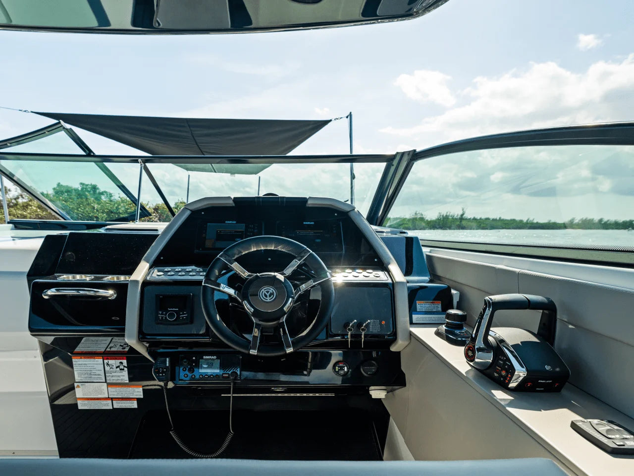2026 Cruisers Yachts 34 GLS Outboard 35.0 feet, Inuvik, Northwest Territories #116