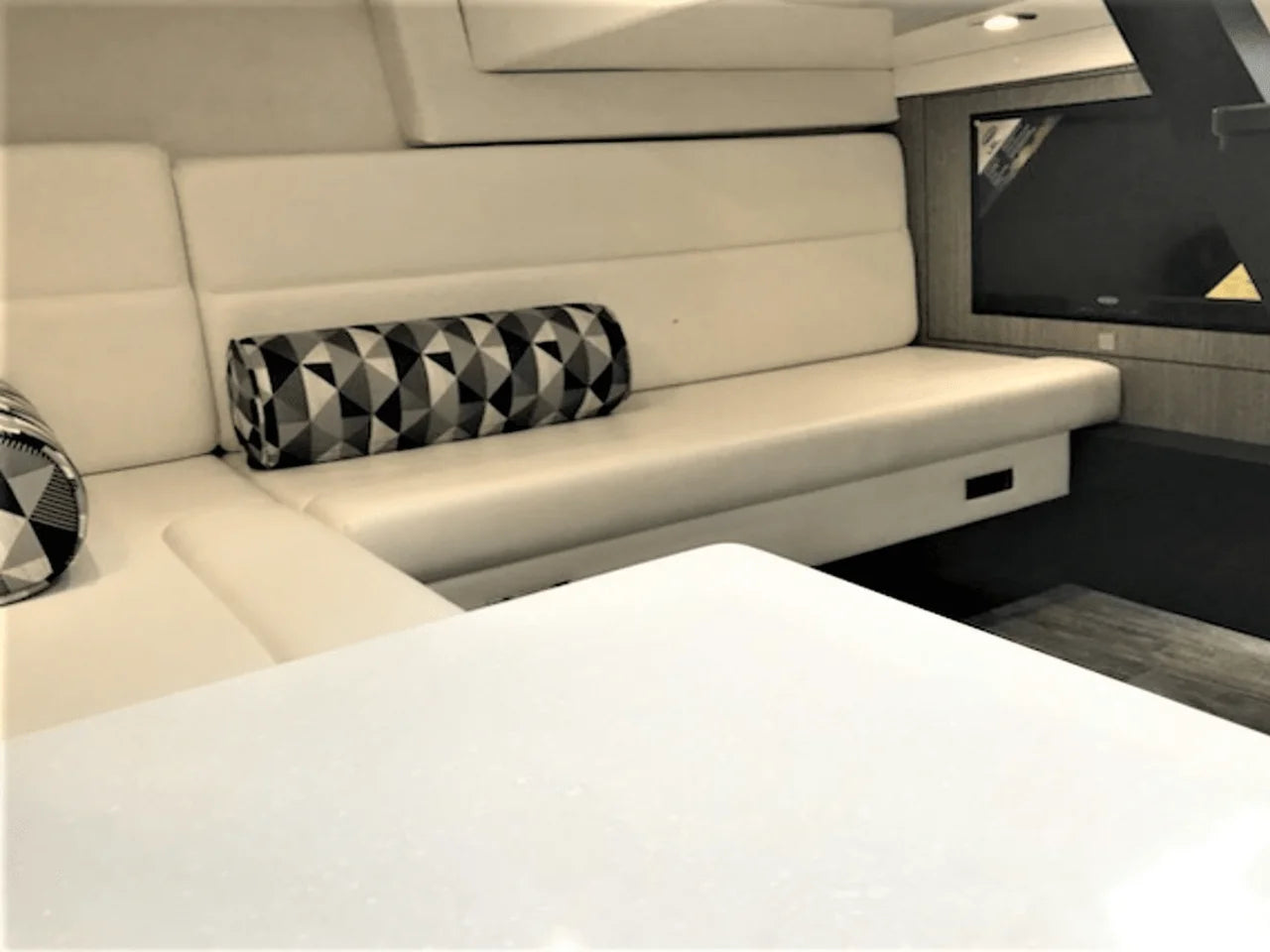 2021 Monterey 335 SPORT YACHT 33.0 feet, Wakefield, RI #55