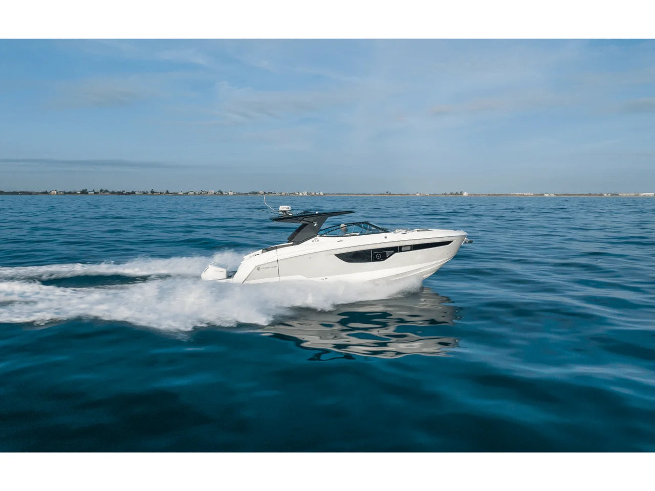 2026 Cruisers Yachts 38 GLS Outboard 38.0 feet, Inuvik, Northwest Territories #16