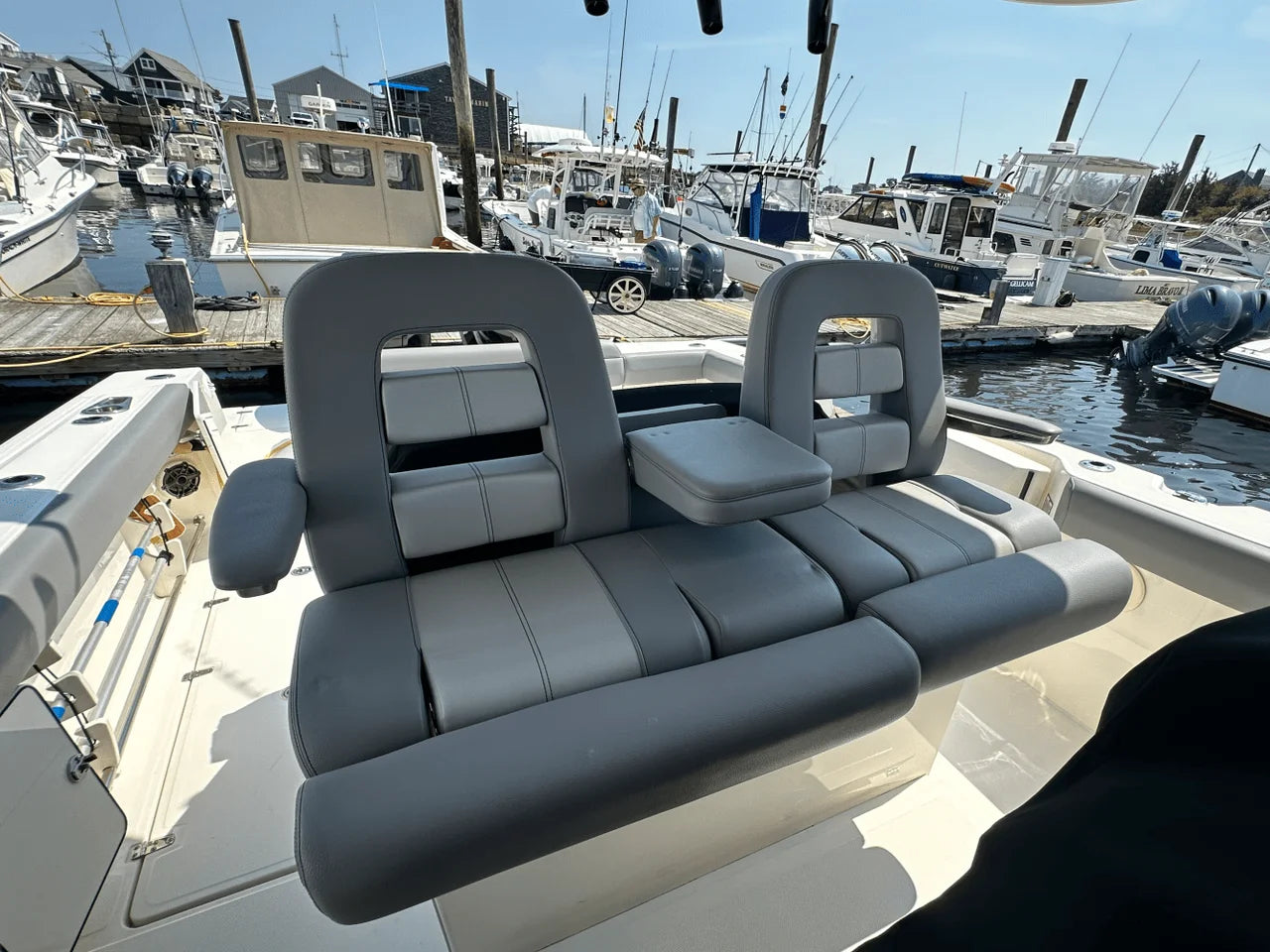 2023 Boston Whaler 330 OUTRAGE 33.0 feet, Danvers, Massachusetts #10