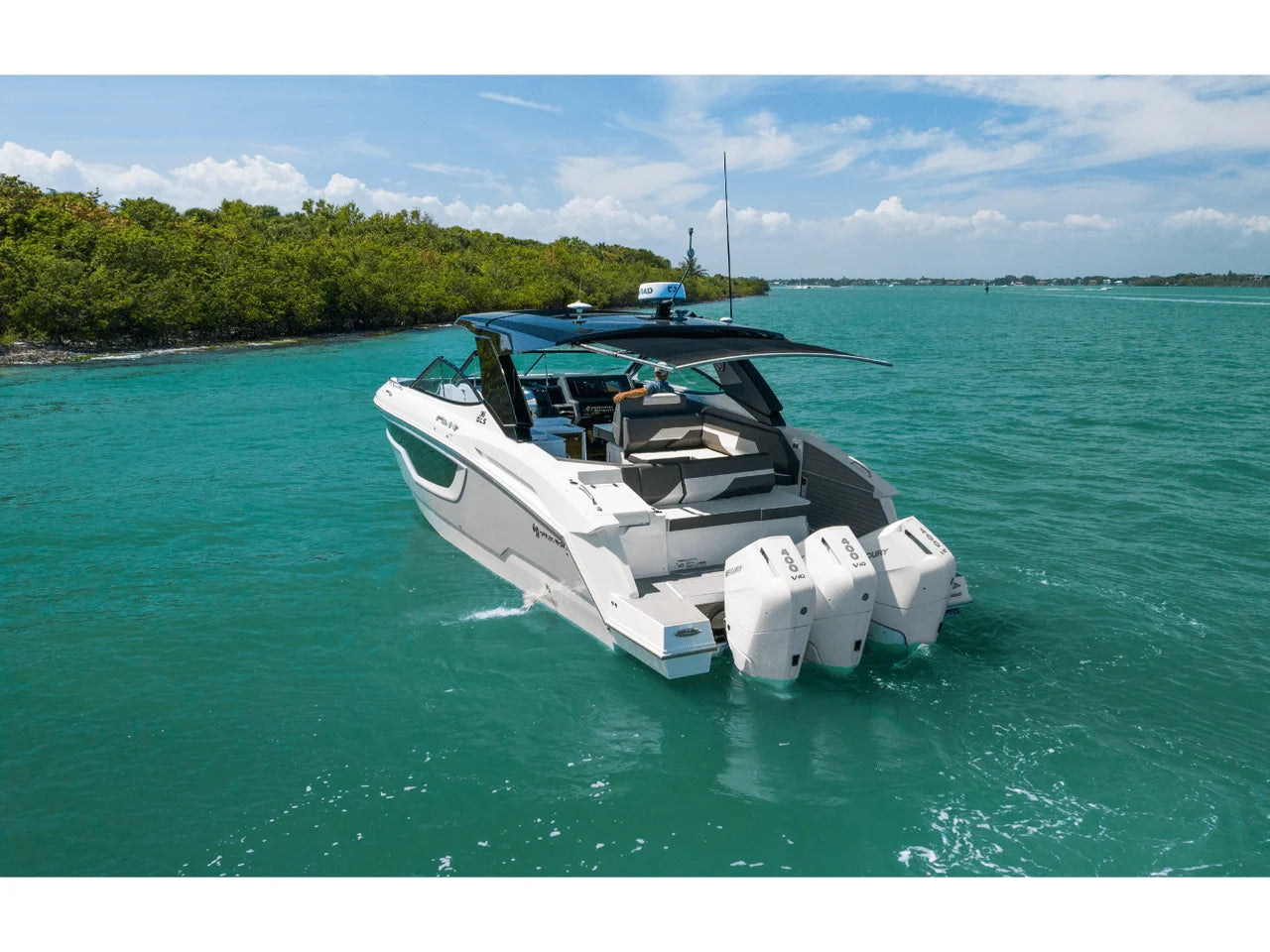 2026 Cruisers Yachts 38 GLS Outboard 38.0 feet, Inuvik, Northwest Territories #32