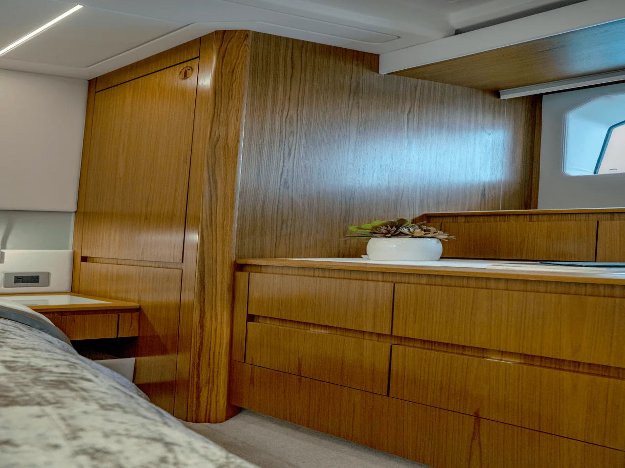 2025 Tiara Yachts EX 60 60.0 feet, Inuvik, Northwest Territories #41