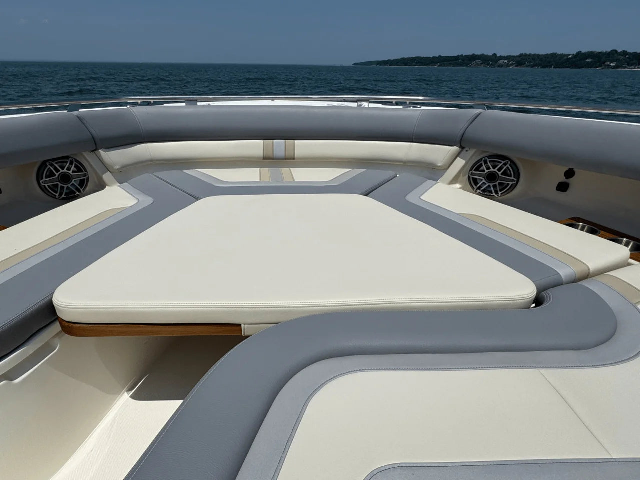2025 Boston Whaler 380 Realm 38.0 feet, Huntington, NY #74