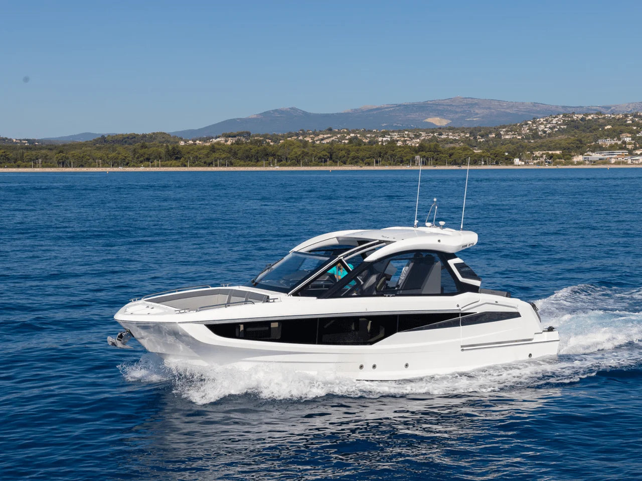 2026 Galeon 335 GTO 33.0 feet, Inuvik, Northwest Territories #2