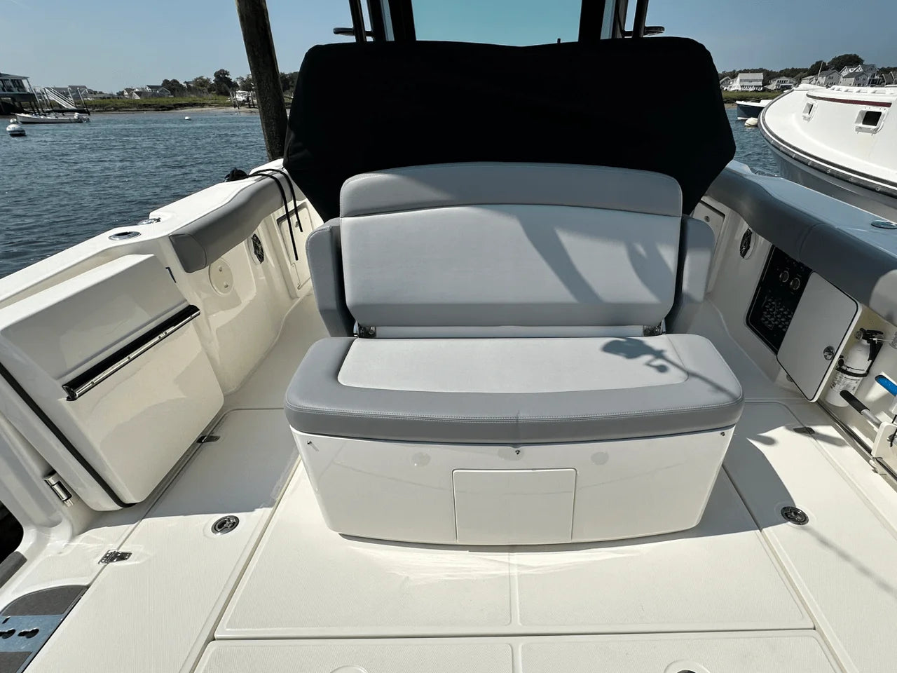 2023 Boston Whaler 330 OUTRAGE 33.0 feet, Danvers, Massachusetts #19