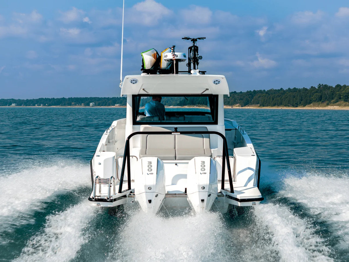 2027 Cruisers Yachts 38 VTR 38.0 feet, Dania Beach, Florida #4
