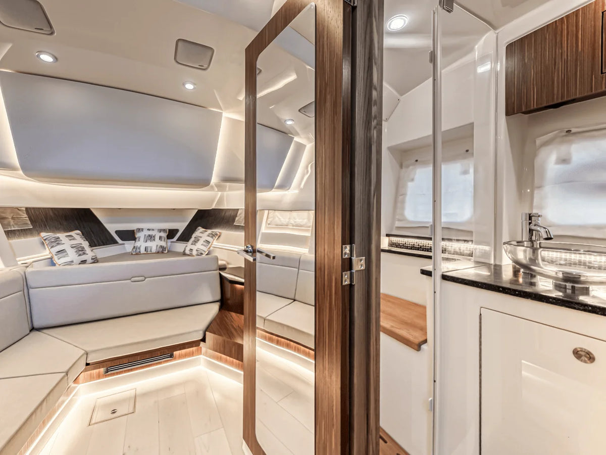 2022 Sea Ray 370 SUNDANCER OUTBOARD 37.0 feet, Highland Beach, FL, FL #22