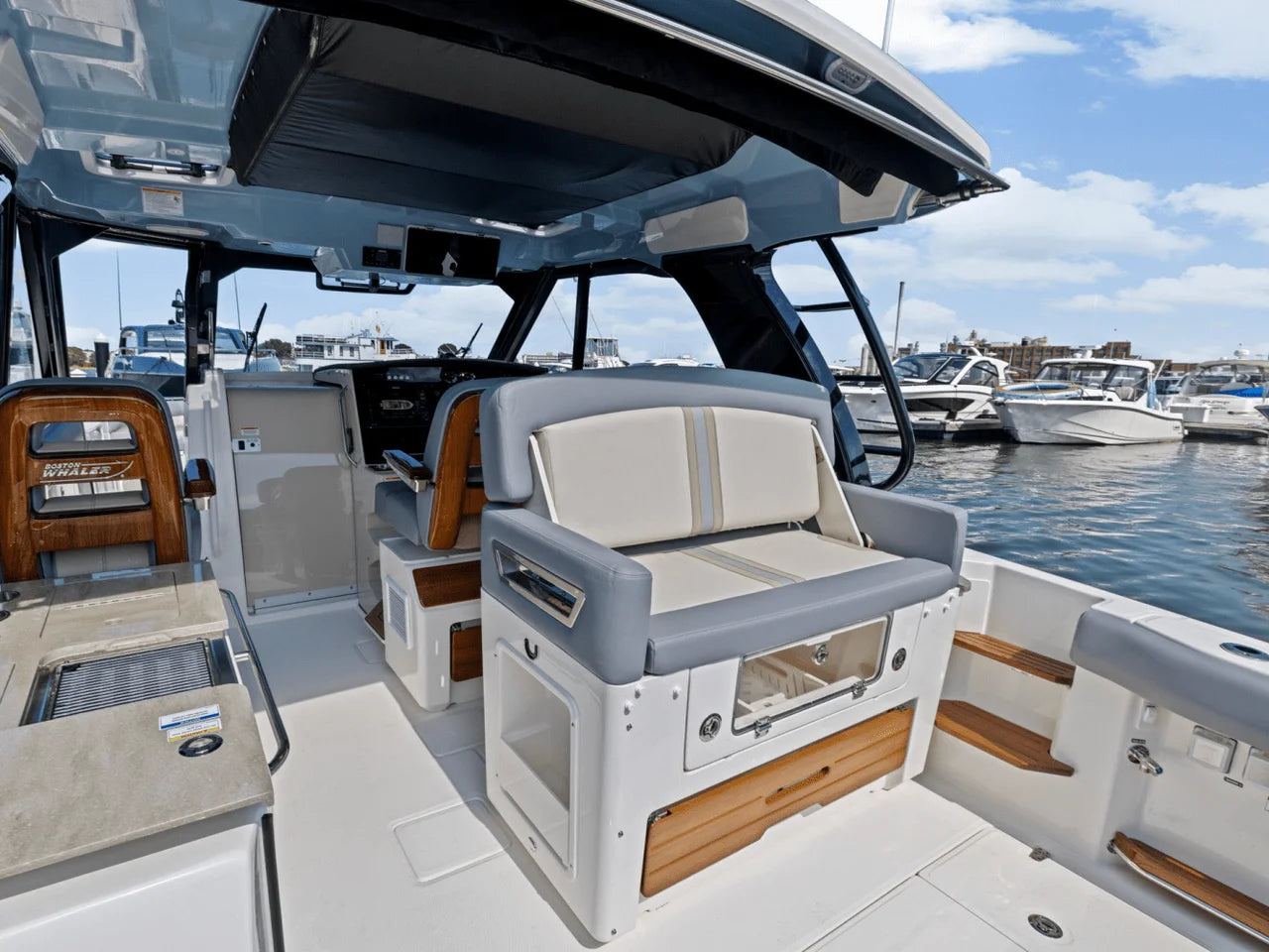 2025 Boston Whaler 380 Realm 38.0 feet, Quincy, MA #15