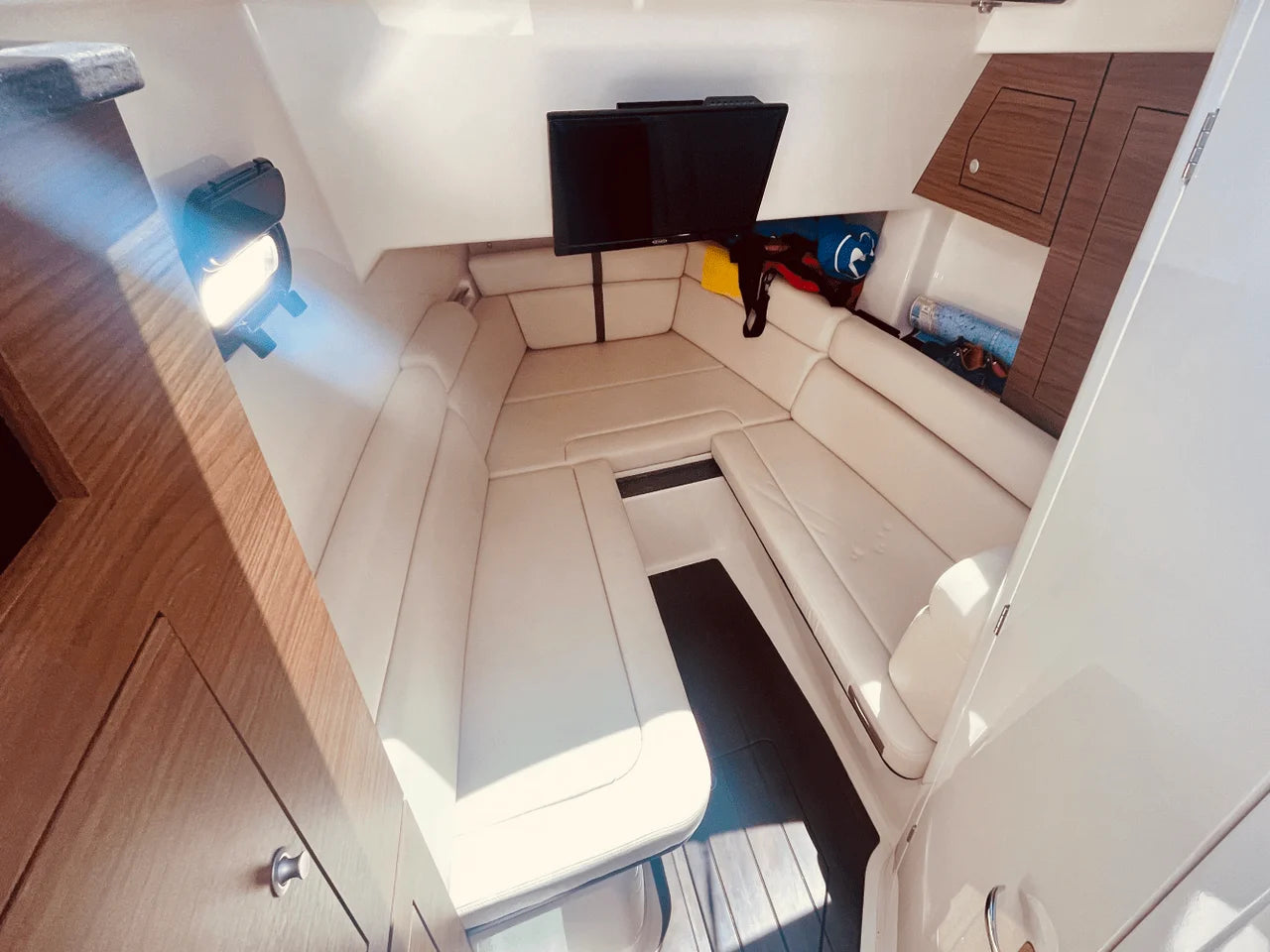2023 Boston Whaler 350 REALM 35.0 feet, Stuart, FL #46