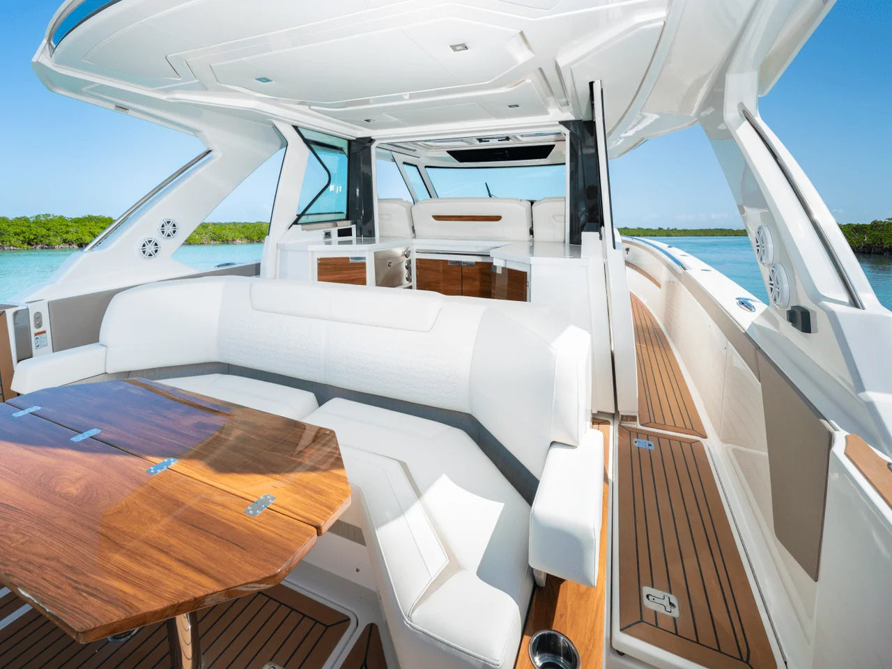 2025 Tiara Yachts LS 48 48.0 feet, Inuvik, Northwest Territories #10