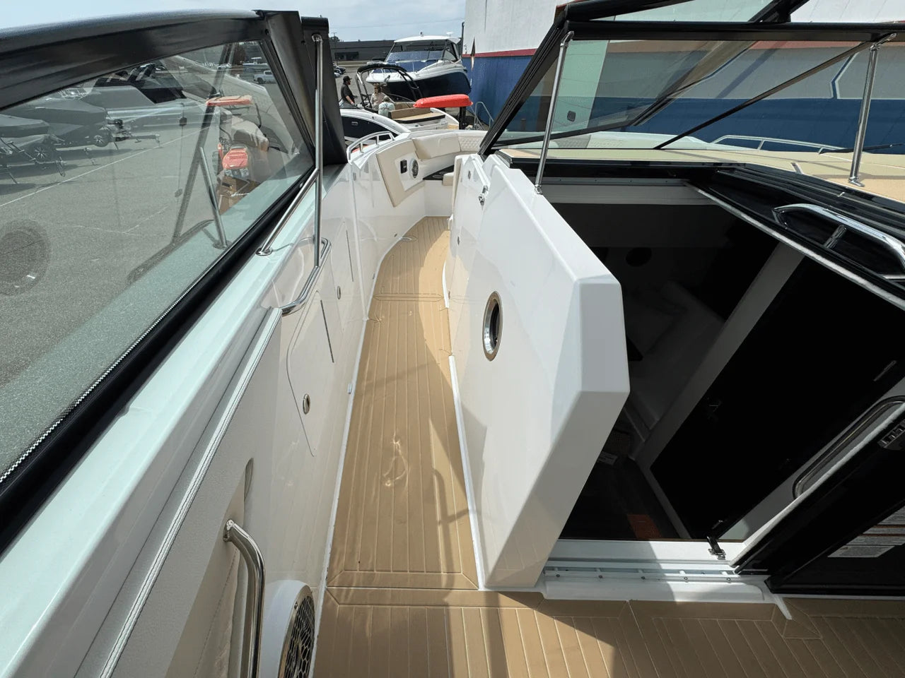2026 Cruisers Yachts 34 GLS 34.0 feet, Excelsior, Minnesota #51