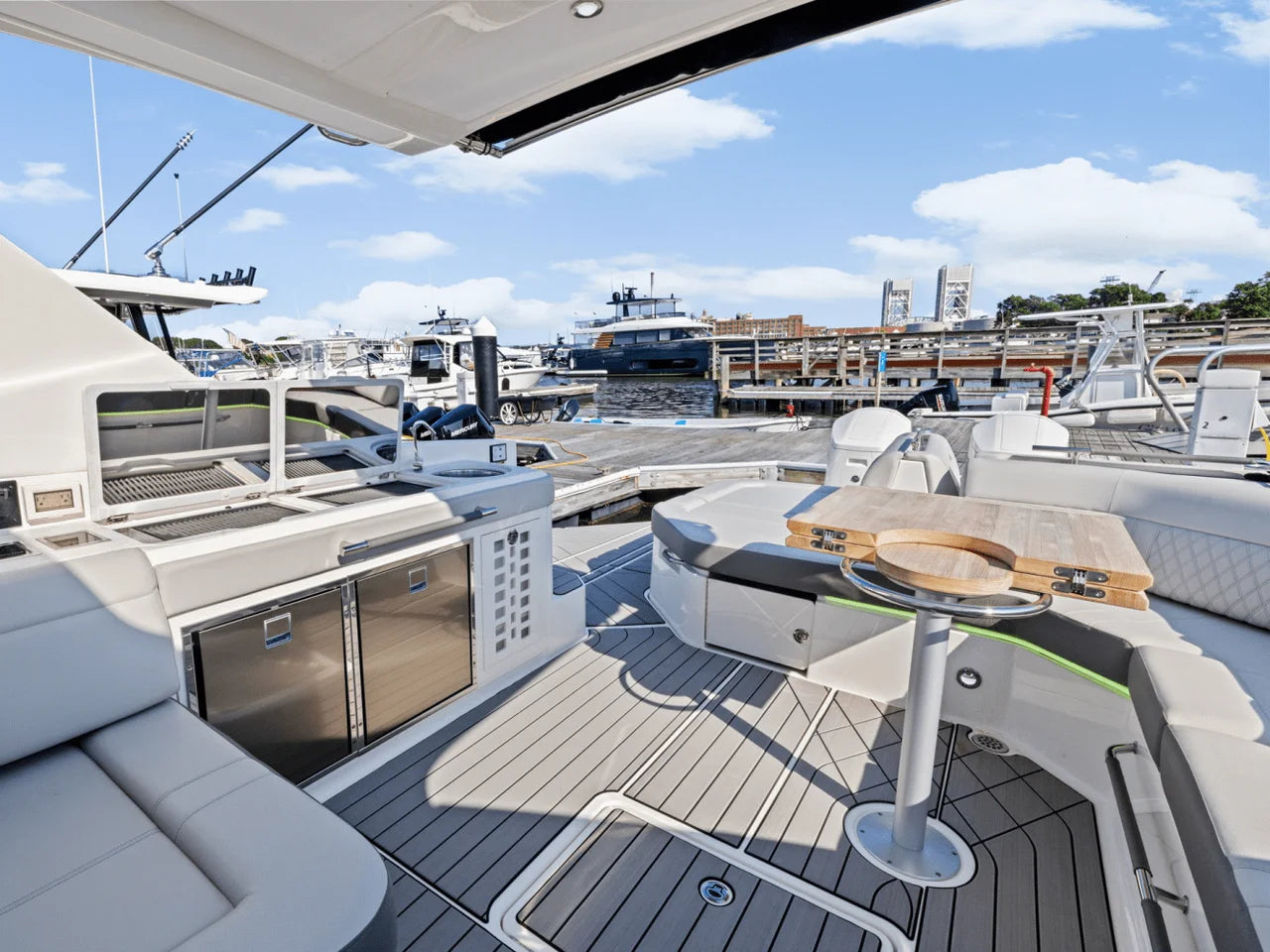 2025 Sea Ray SLX 400 Outboard 40.0 feet, Quincy, MA #17