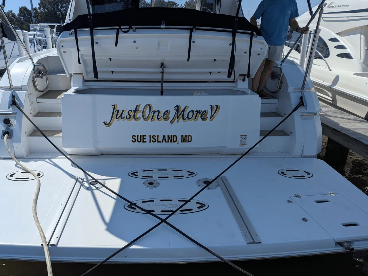 2013 Cruisers Yachts 48 CANTIUS 48.0 feet, Baltimore, MD #19