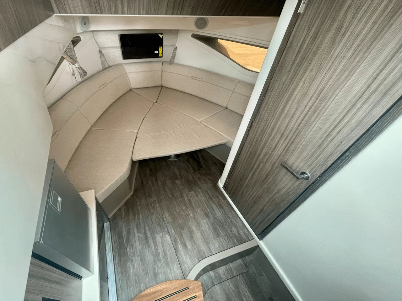 2026 Sea Ray Sundancer 320 Outboard 32.0 feet, Danvers, Massachusetts #18