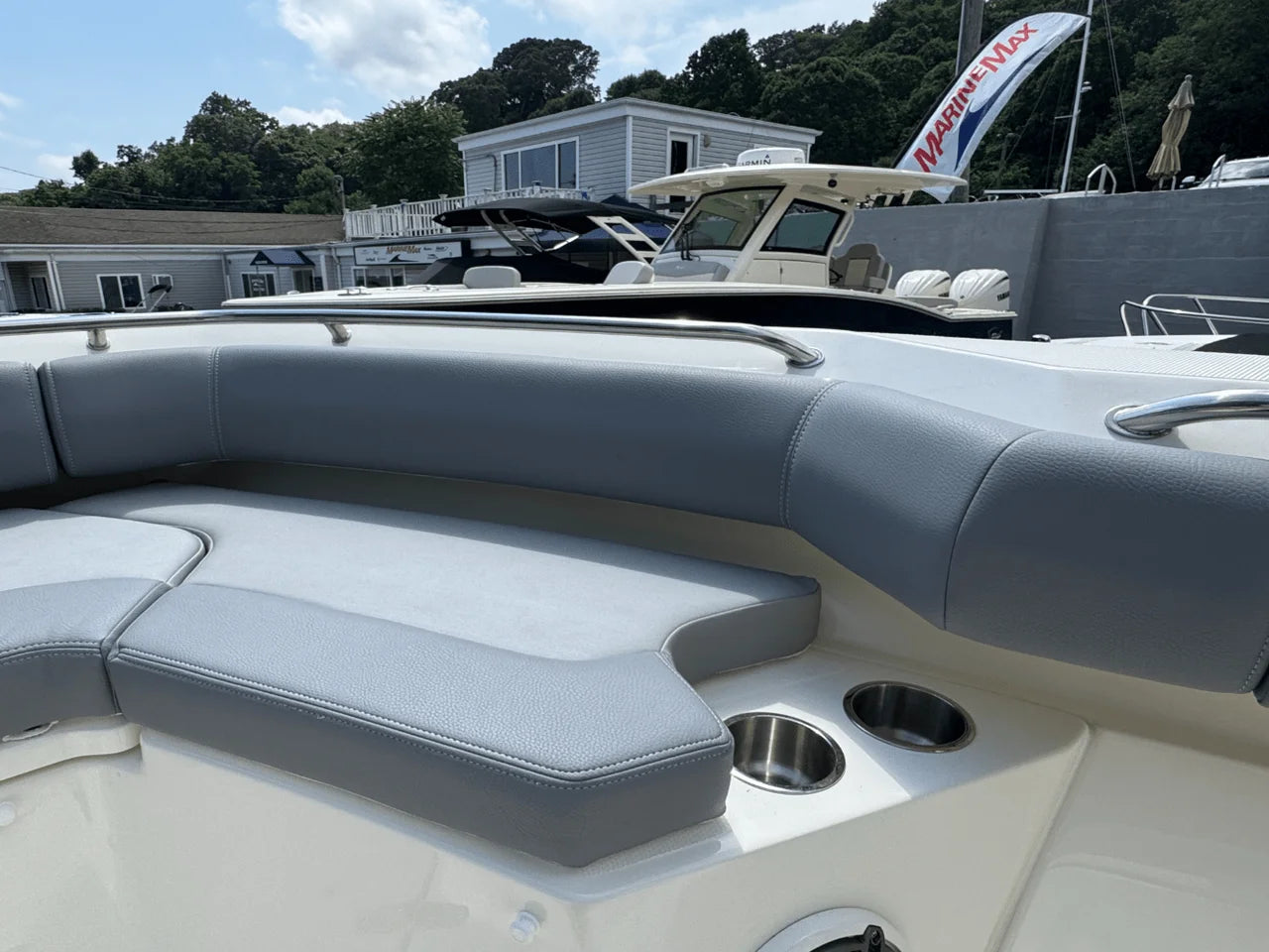 2026 Boston Whaler 250 Outrage 25.0 feet, Huntington, NY #25
