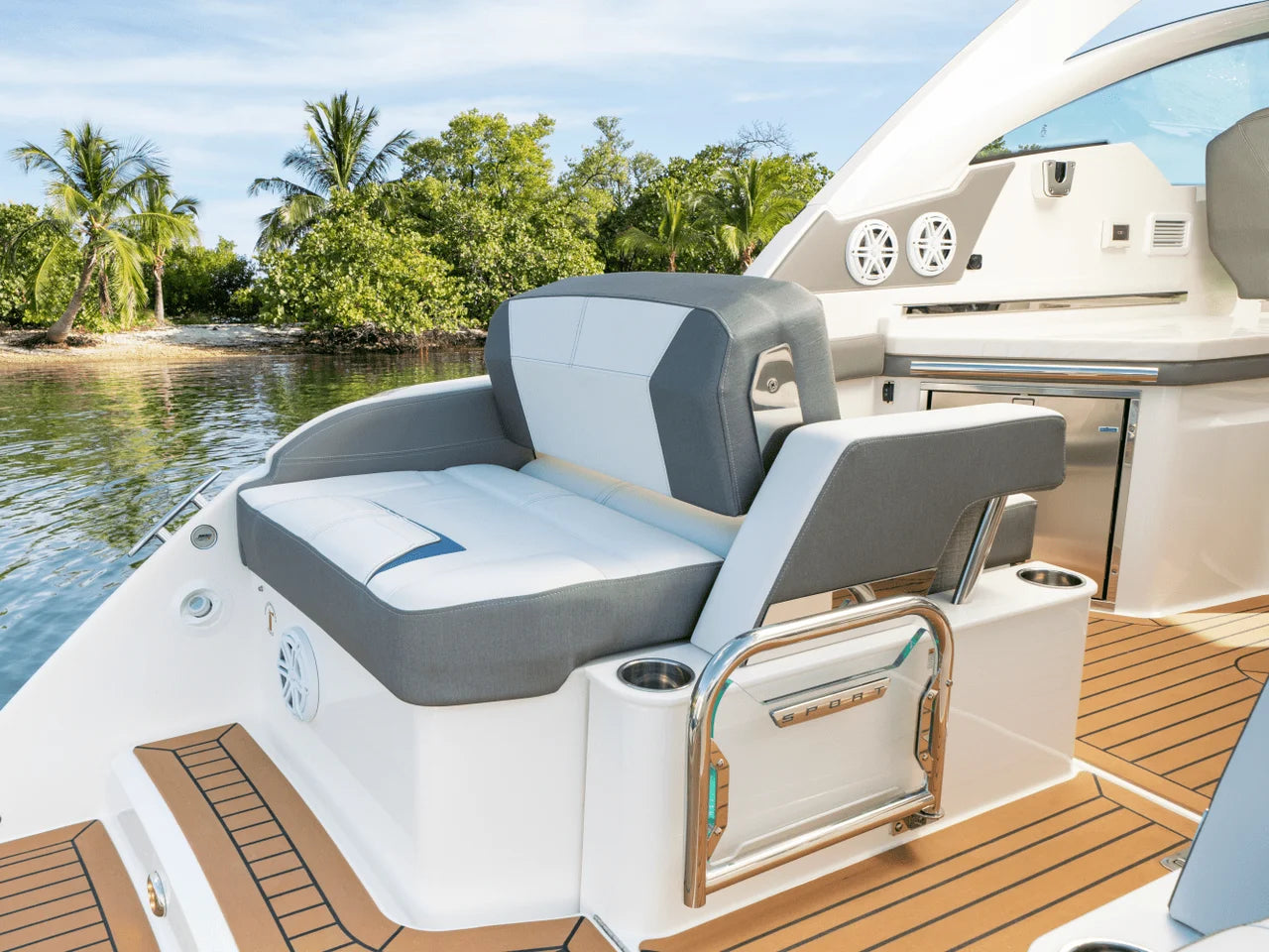 2025 Tiara Yachts LX 34 34.0 feet, Inuvik, Northwest Territories #41
