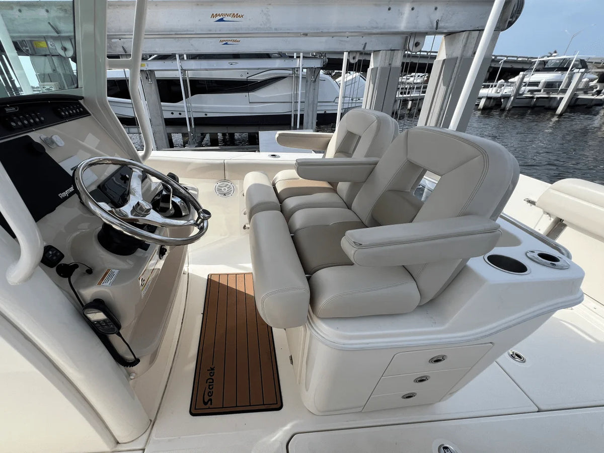 2019 Boston Whaler 280 OUTRAGE 28.0 feet, Stuart, Florida #44