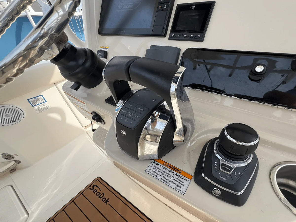 2019 Boston Whaler 280 OUTRAGE 28.0 feet, Stuart, Florida #37