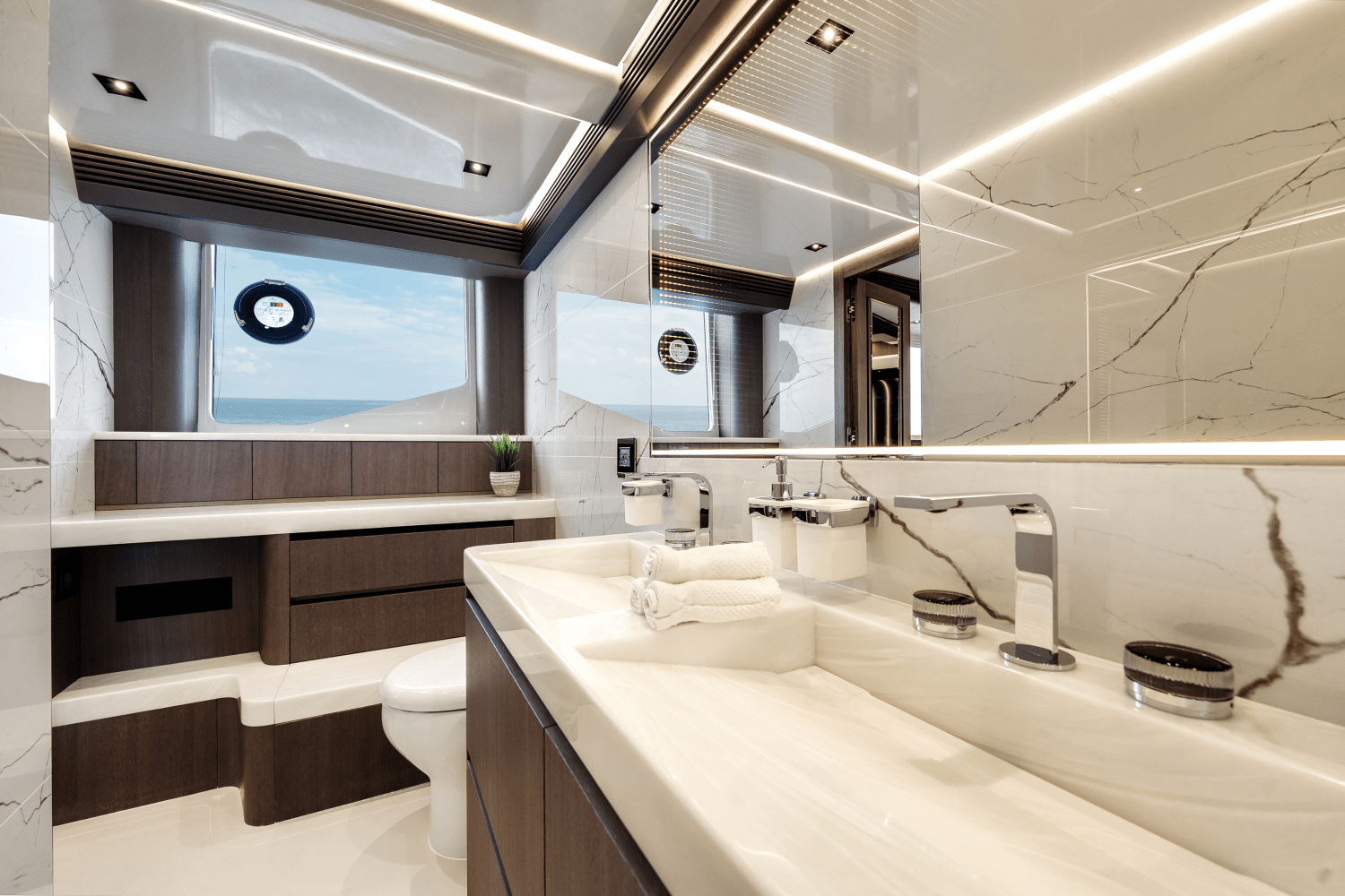 2026 Galeon 800 FLY 83.0 feet, Inuvik, Northwest Territories #37
